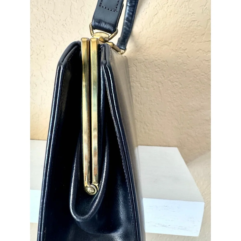 VINTAGE I. MAGNIN & CO. NAVY BLUE LEATHER TOP HANDLE FRAME‎ HANDBAG PURSE